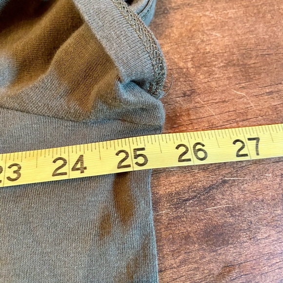 ✨Lauren Ralph Lauren Top with Metal Clip Sleeves✨ - Picture 9 of 10